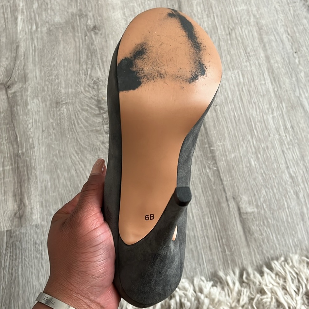 Talbots Pumps - Picture 4 of 4